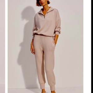 NWT Medium Varley “the slim cuff pant” 27.5 color: mushroom